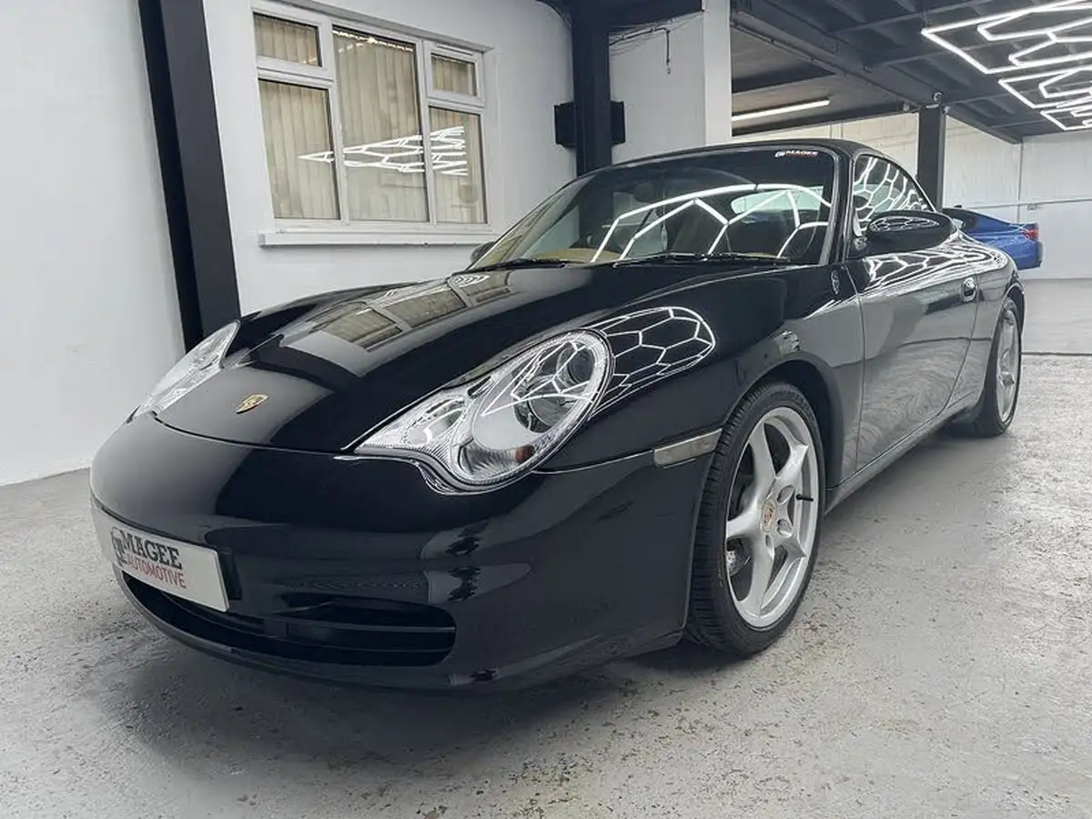 2003-porsche-911-carrera-big-8