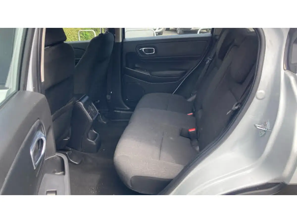 2024-honda-hr-v-15-i-mmd-elegance-big-31