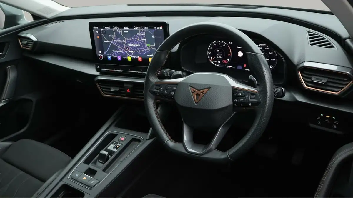 2023-cupra-leon-nf-15-etsi-v1-estate-big-9