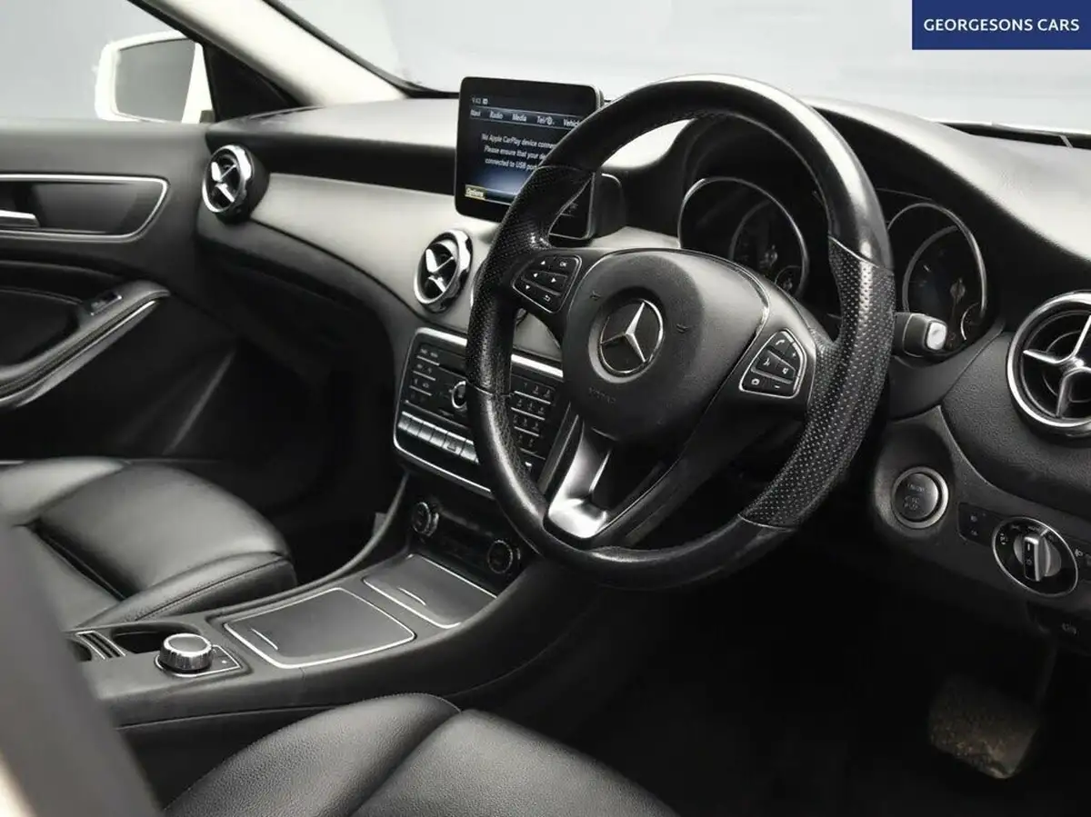 2018-mercedes-benz-gla-class-21d-gla-220d-sport-177ps-executivess-big-18