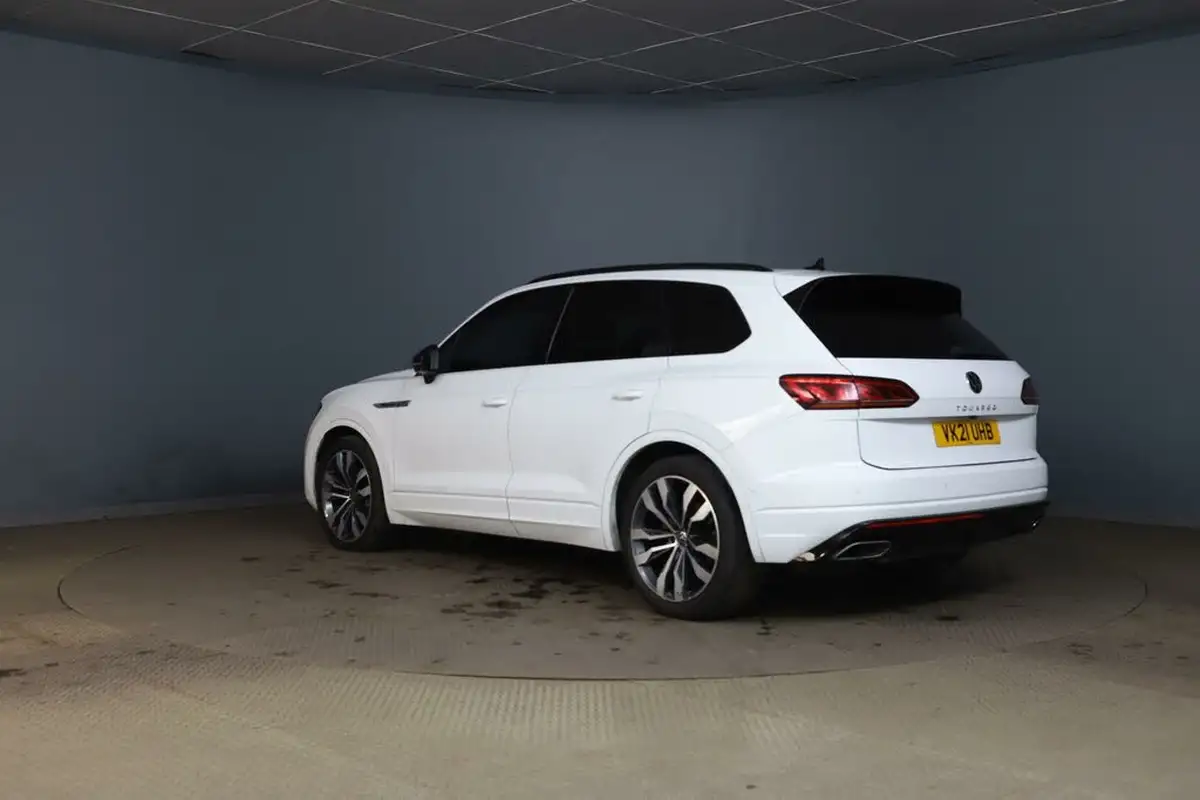 2021-volkswagen-touareg-30tdi-black-edition-286ps-big-3