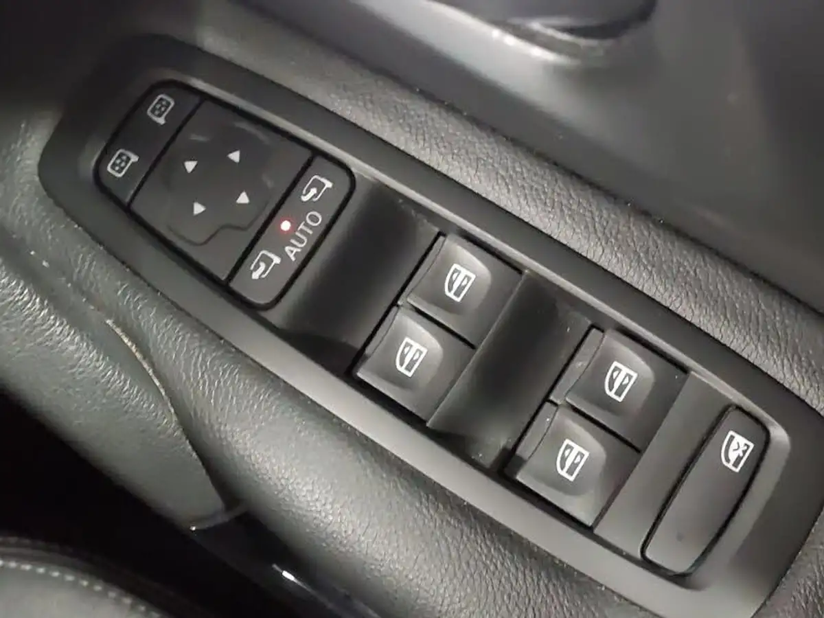 2019-renault-kadjar-13-tce-iconic-140bhp-big-18