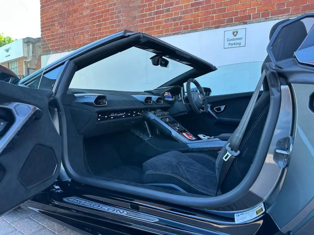 2020-lamborghini-huracan-big-9