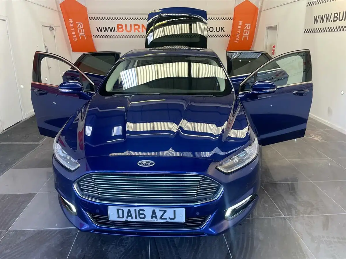 2015-ford-mondeo-20tdci-titanium-180ps-ss-hatchback-big-22