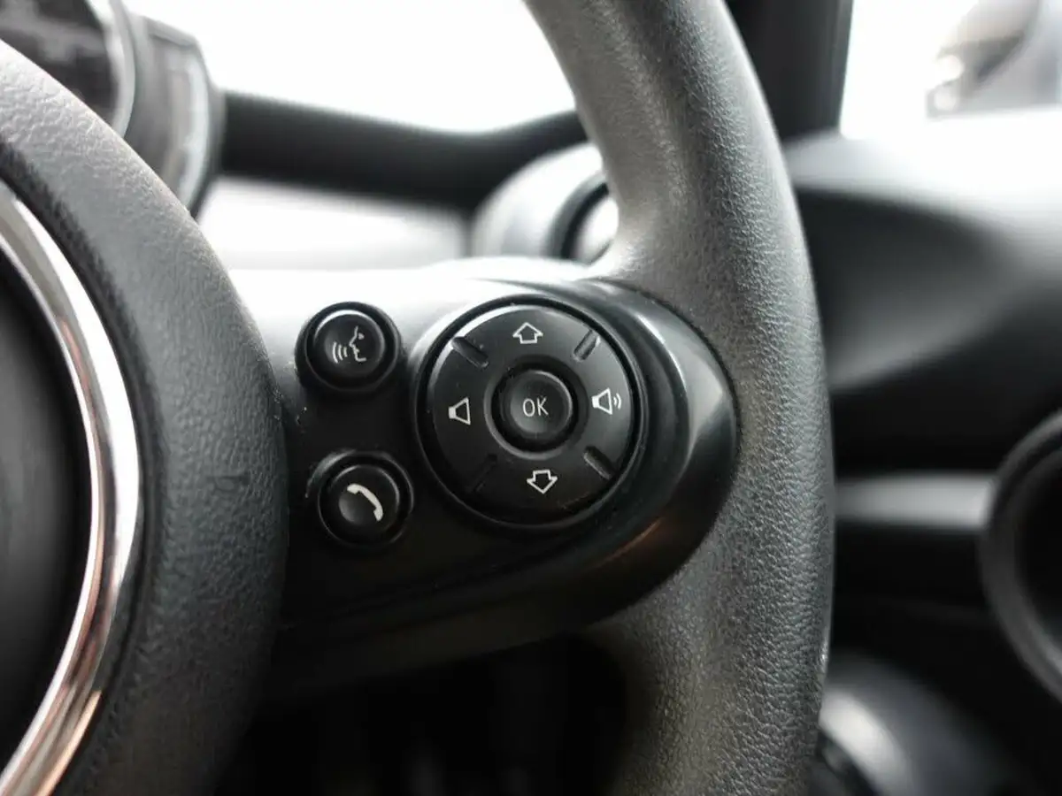 2018-mini-cooper-15-cooper-series-ii-ss-hatchback-5d-big-26