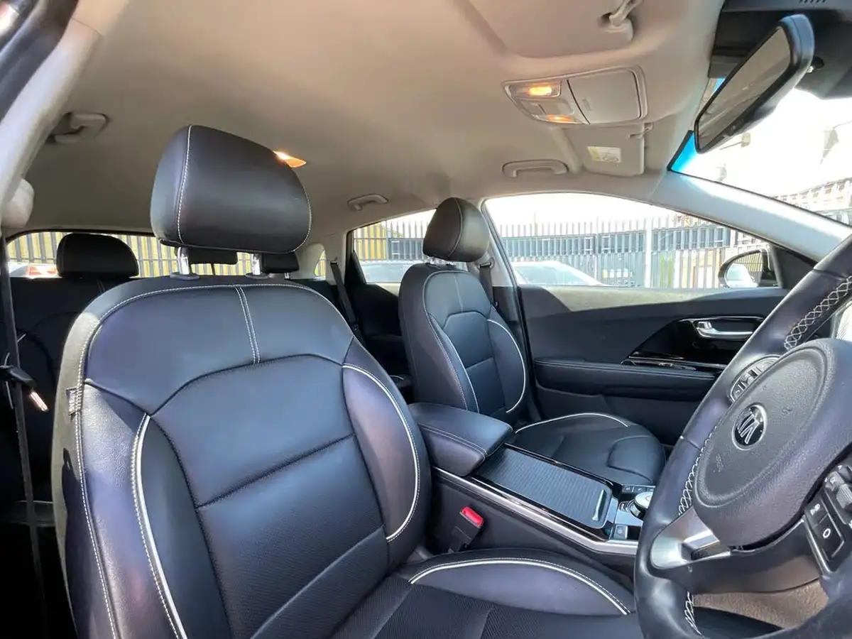 2021-kia-e-niro-ev-3-big-7