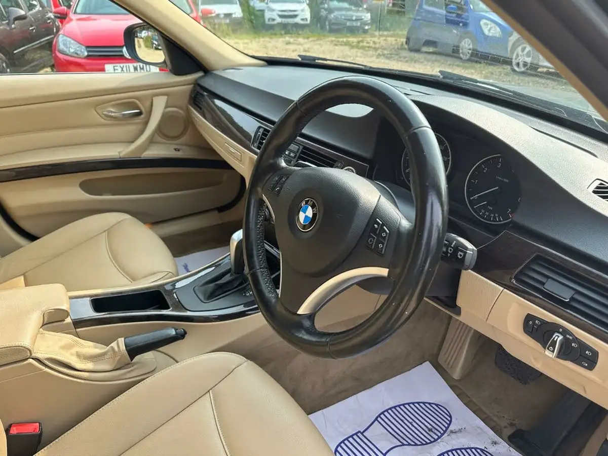 2012-bmw-3-series-20-318i-exclusive-edition-auto-big-10