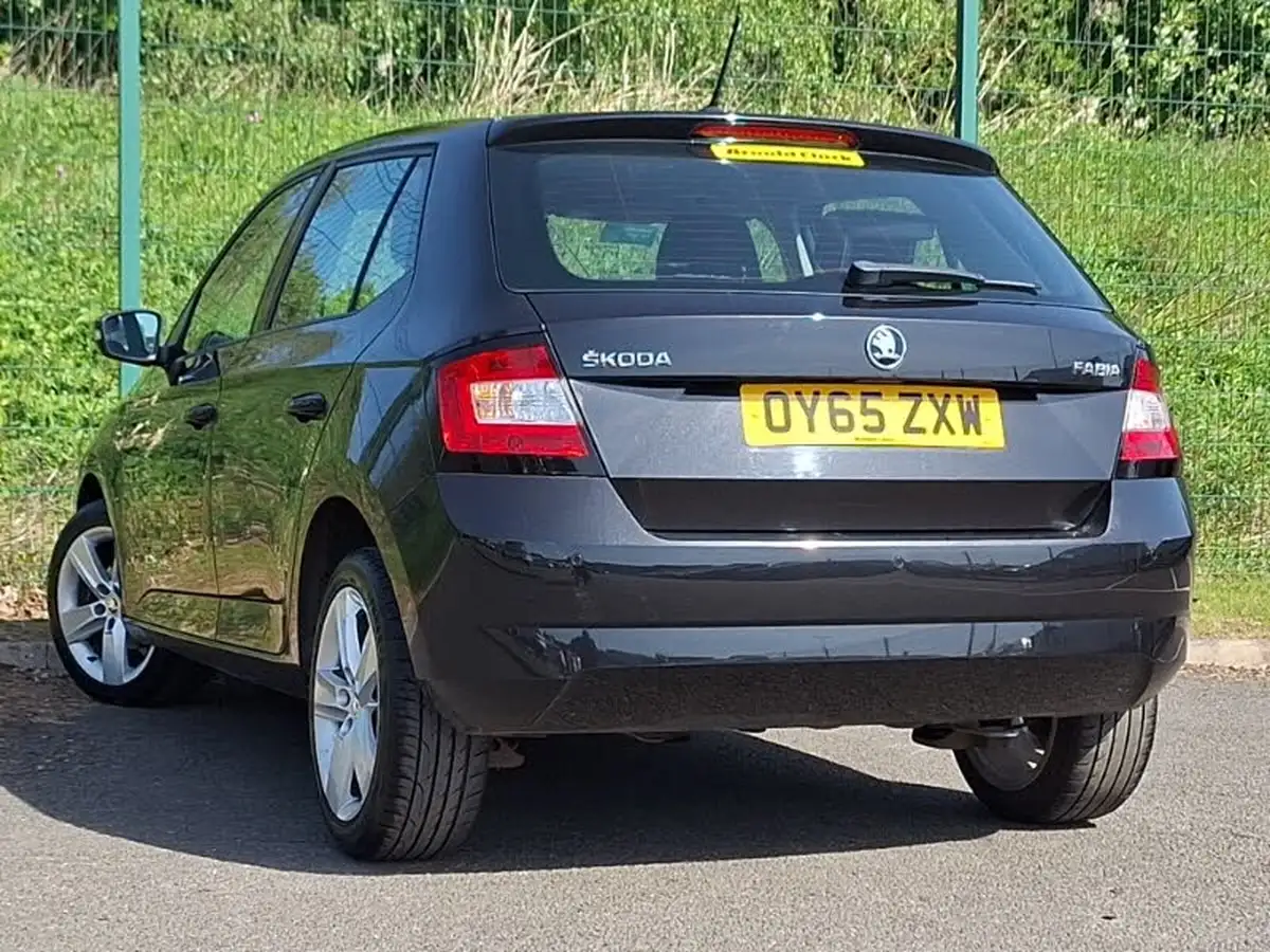 2015-skoda-fabia-12-tsi-se-l-90ps-hatchback-big-1