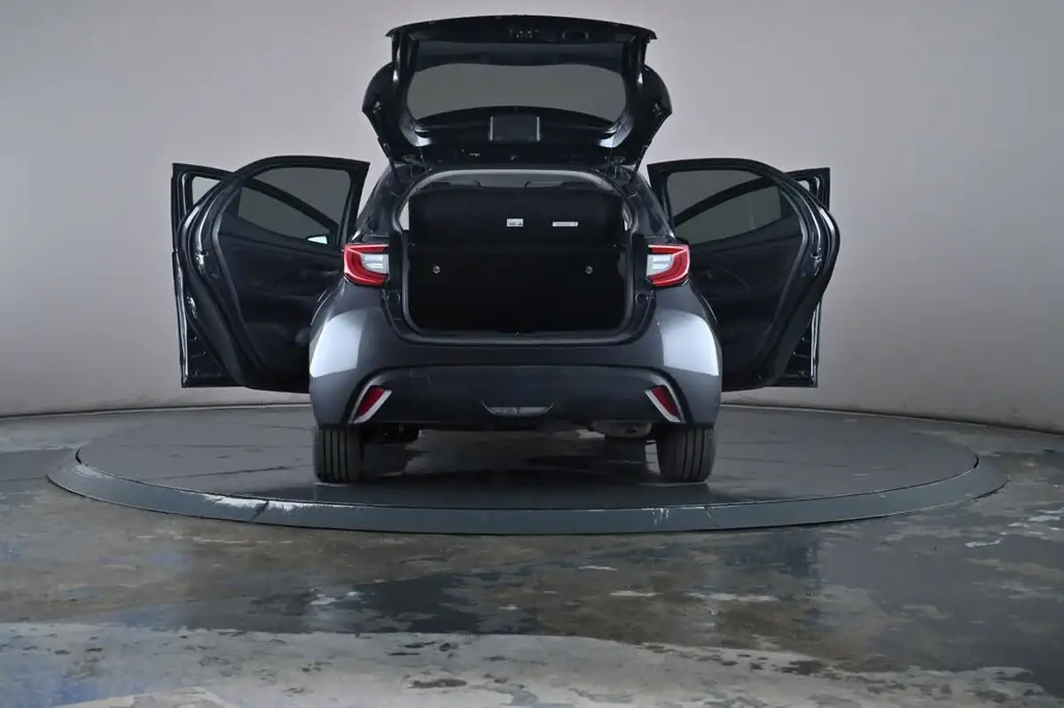 2023-toyota-yaris-15-vvt-i-design-big-56
