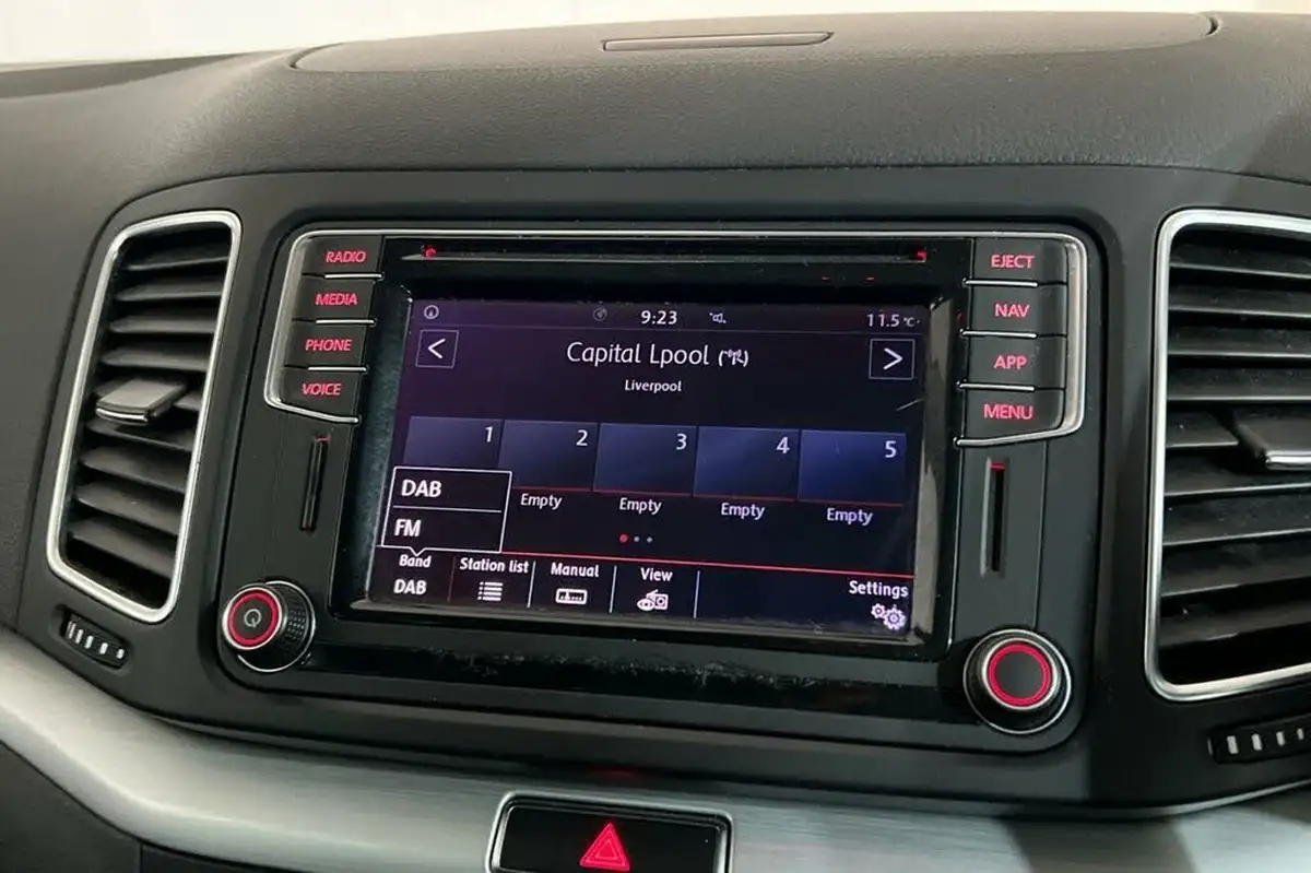 2019-volkswagen-sharan-14-tsi-se-nav-1395cc-dsg-big-18