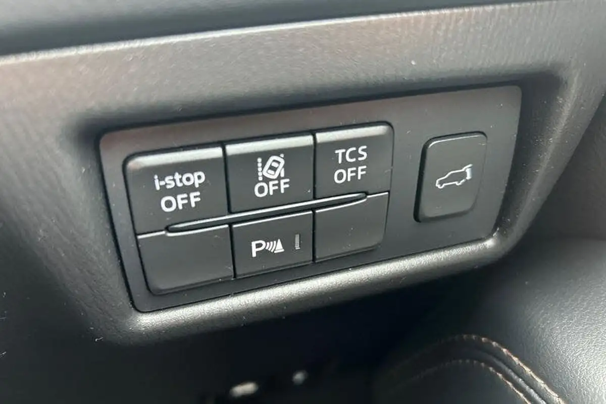 2021-mazda-cx-5-20-sport-safety-pack-auto-big-24