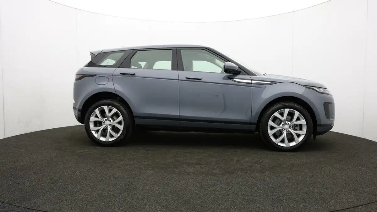 2021-land-rover-range-rover-evoque-15-p300e-se-big-42