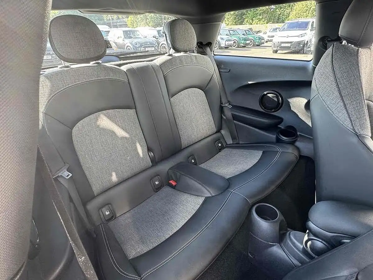 2022-mini-cooper-e-cooper-s-2-big-23