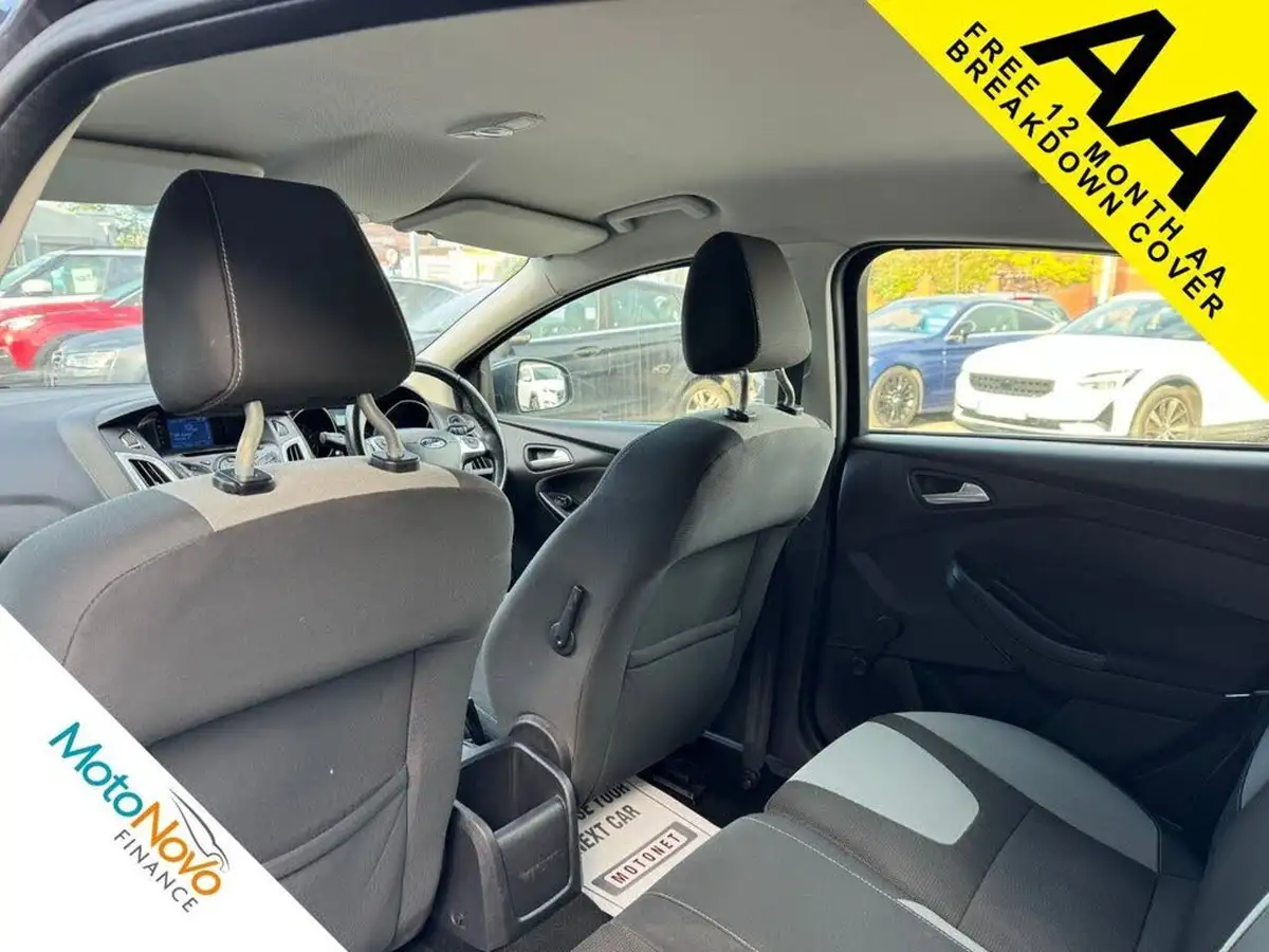 2012-ford-focus-16-zetec-ti-vct-125ps-hatchback-powershift-big-32