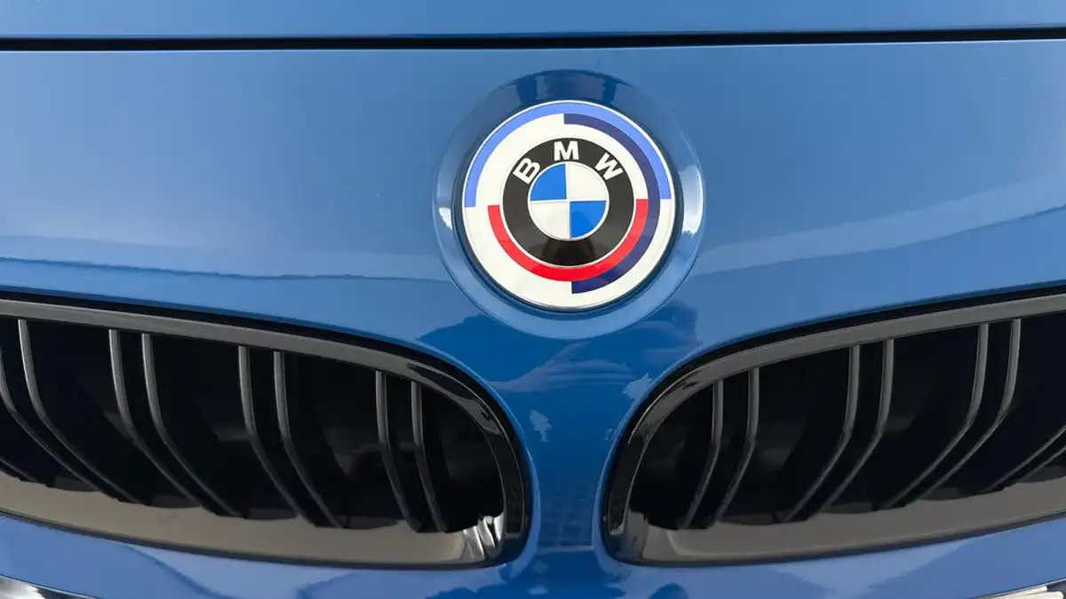 2020-bmw-4-series-30-m4-m-heritage-edition-big-42