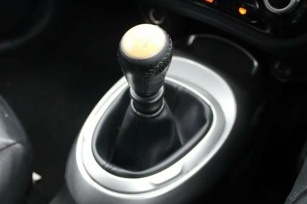 2014-nissan-juke-15dci-tekna-110ps-big-29