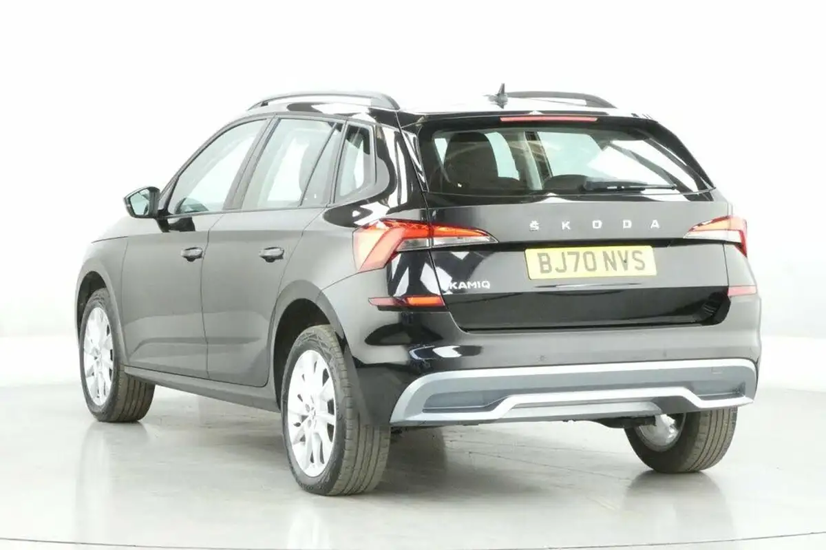 2021-skoda-kamiq-10-tsi-se-109ps-big-6