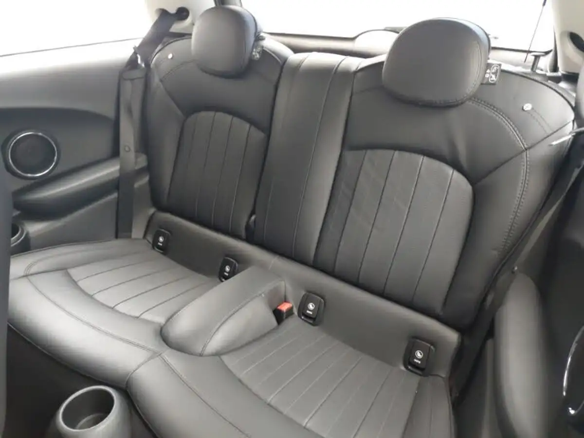 2019-mini-cooper-20-cooper-s-exclusive-189bhp-hatchback-3d-auto-big-11