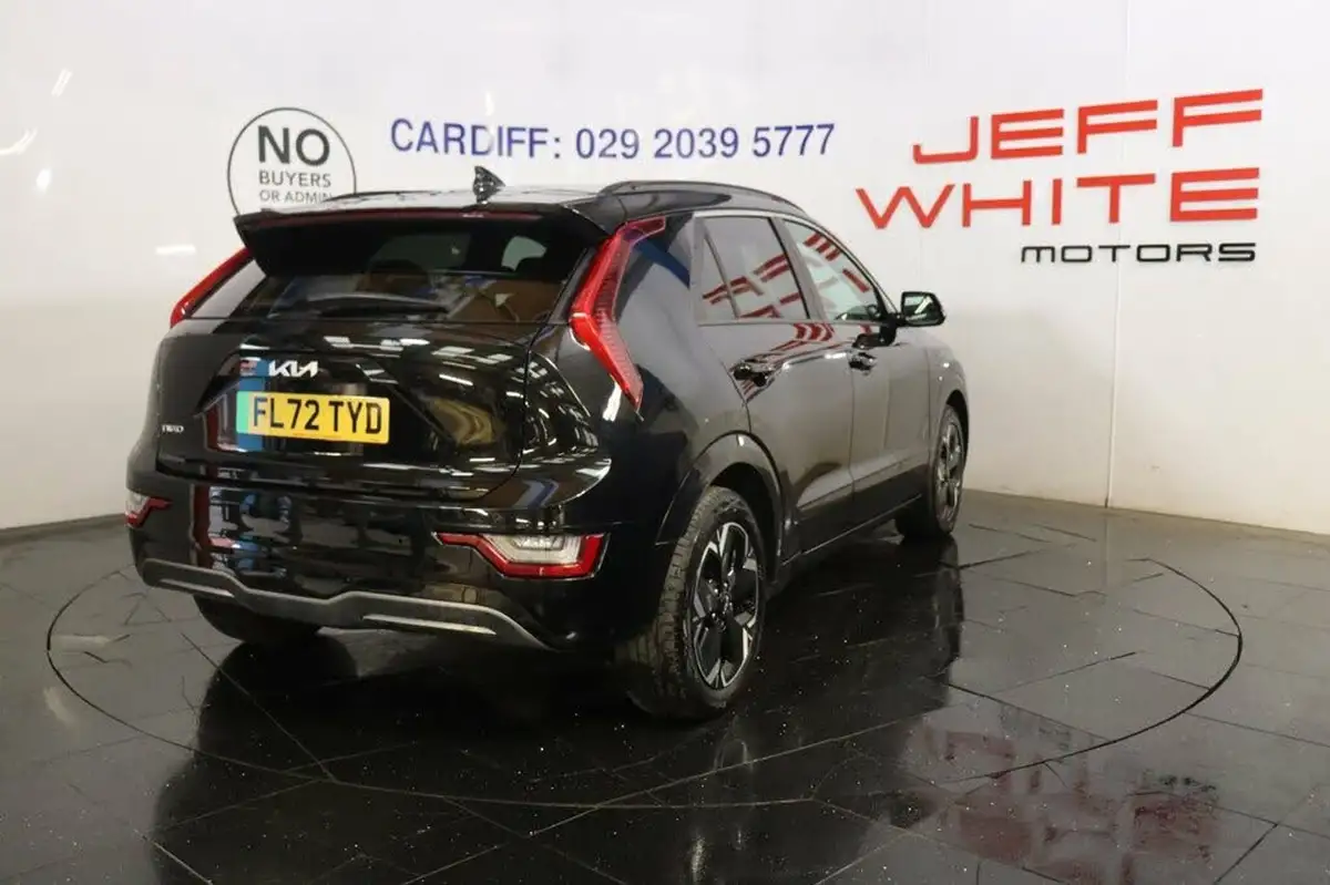 2022-kia-e-niro-ev-3-big-4
