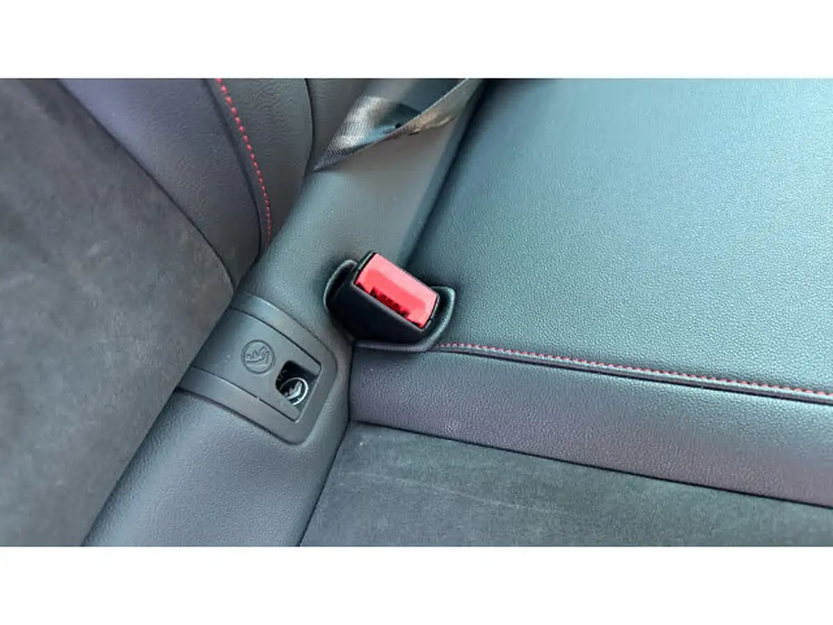 2020-seat-leon-15-tsi-evo-fr-black-edition-150ps-hatchback-dsg-big-16