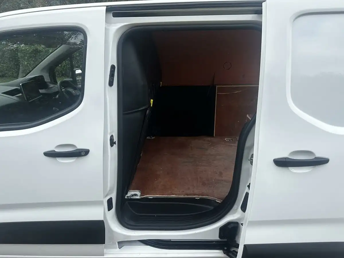 2021-peugeot-partner-15-bluehdi-1000-professional-premium-100pseu6d-big-16