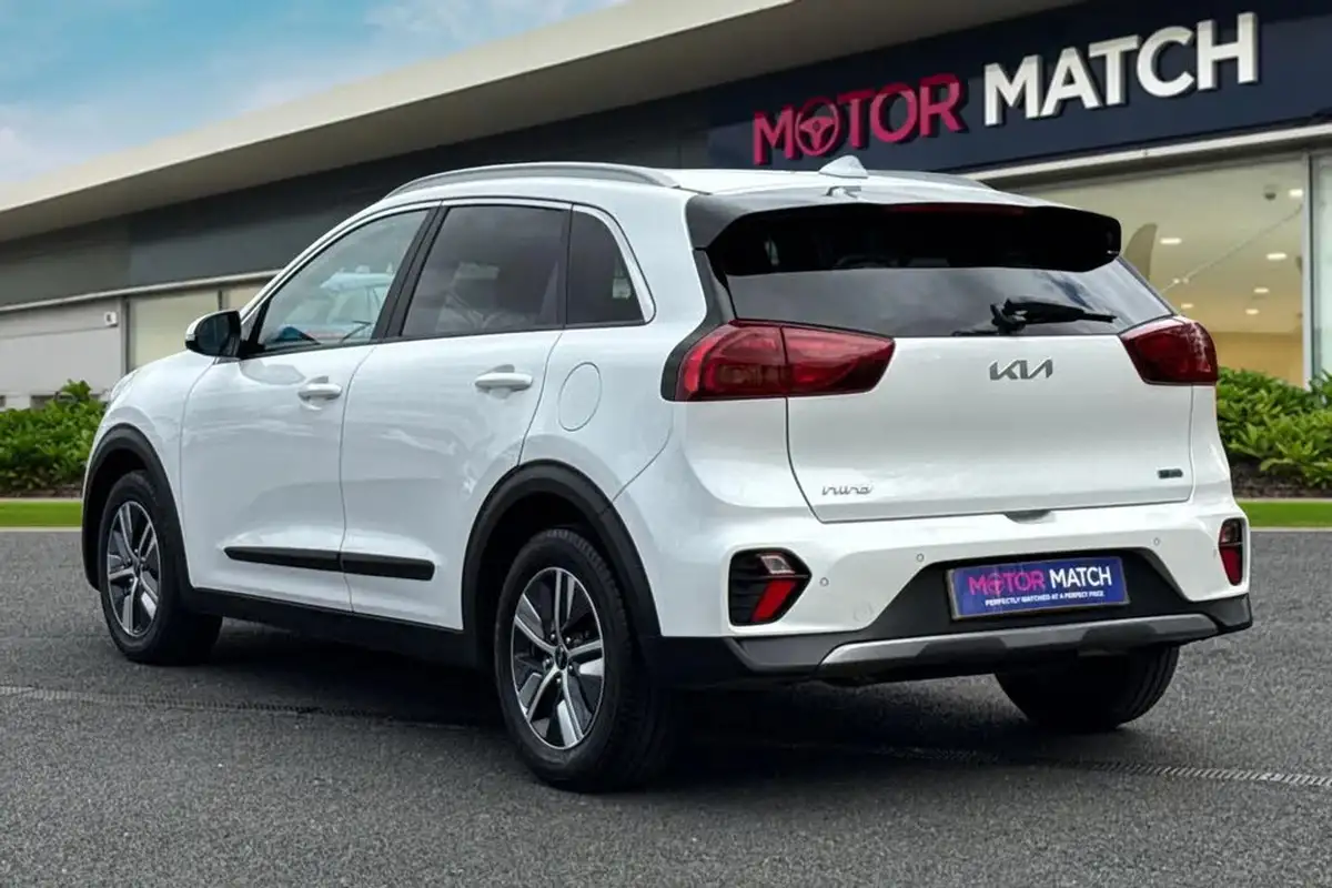 2022-kia-niro-16-gdi-2-139bhp-156kwh-big-1