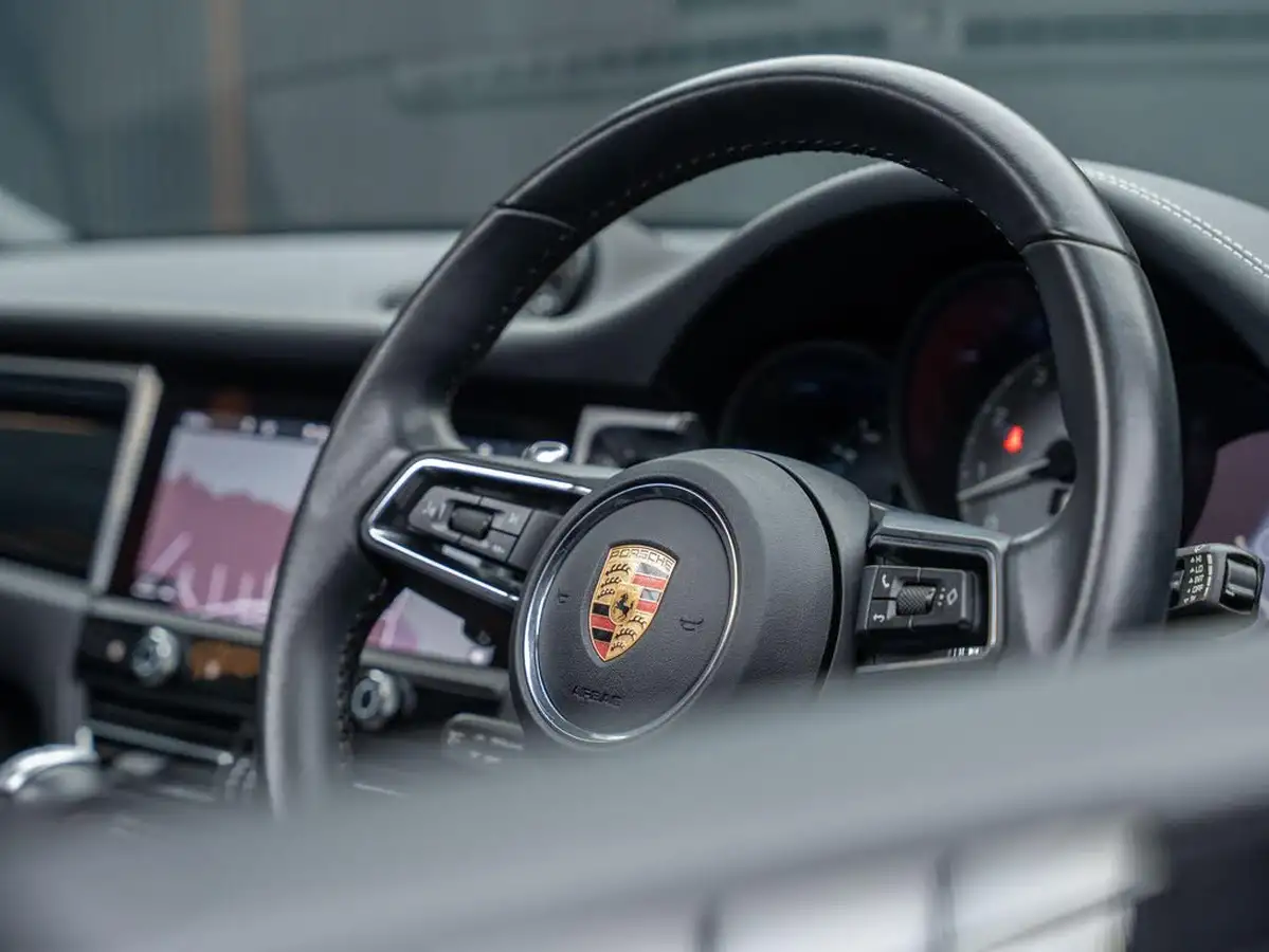 2022-porsche-macan-29-v6-s-big-40