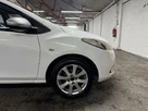 2009-mazda-mazda2-13-ts2-5d-small-10