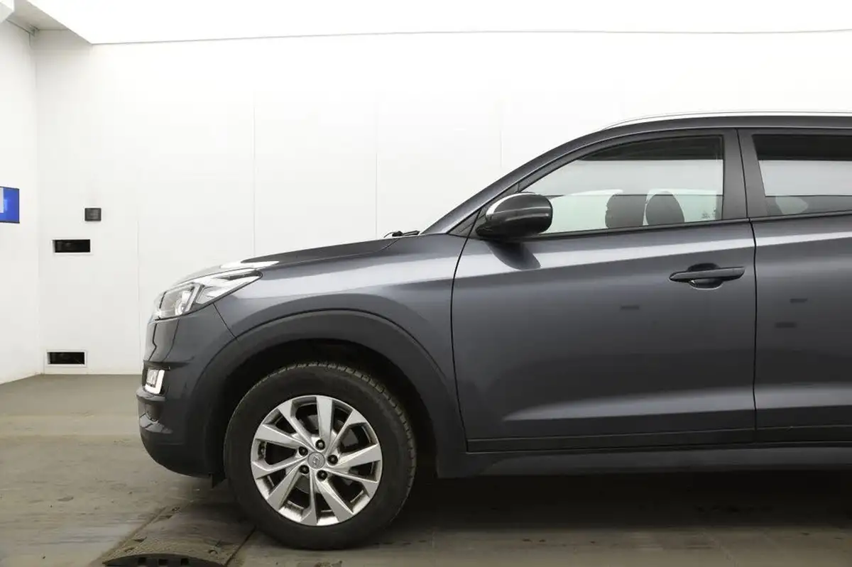 2020-hyundai-tucson-16-gdi-se-nav-big-3