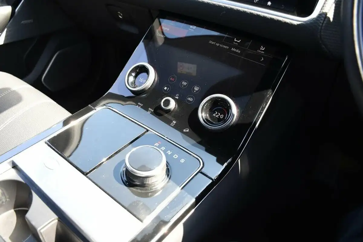2020-land-rover-range-rover-velar-20-p300-r-dynamic-se-big-51