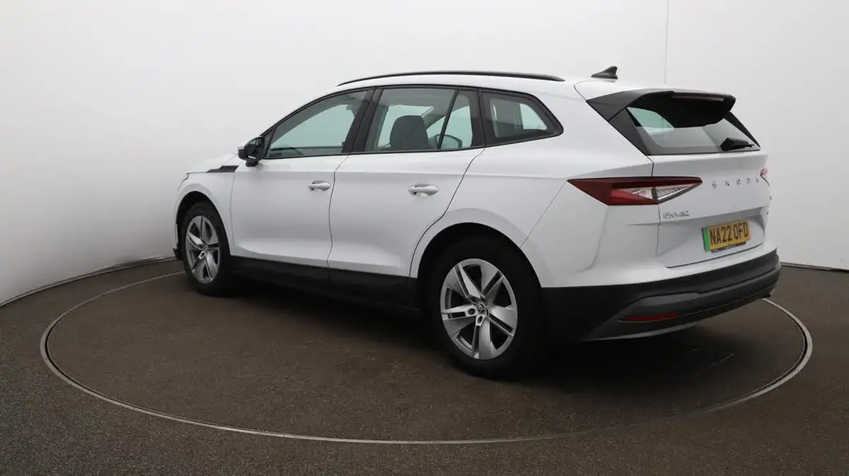 2022-skoda-enyaq-e-60-big-62
