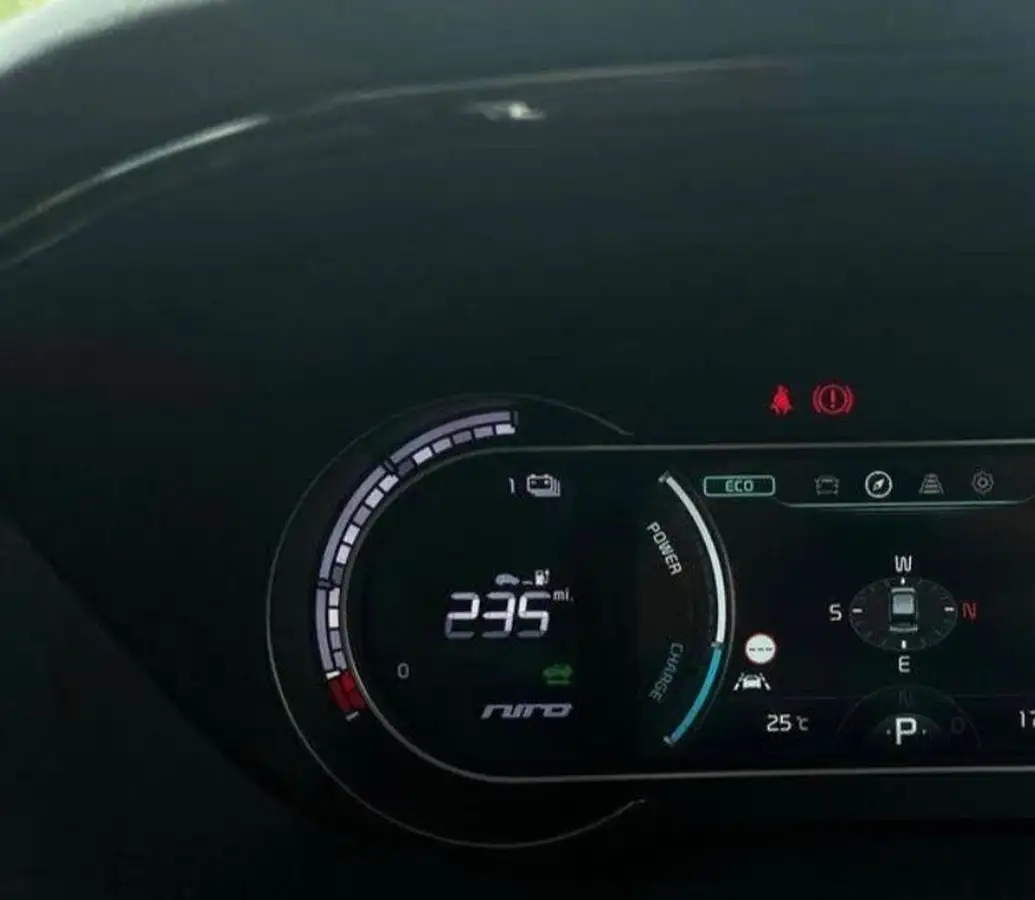 2020-kia-e-niro-ev-first-edition-big-8