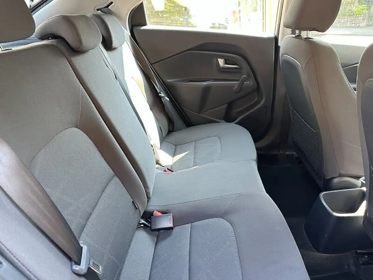 2015-kia-rio-125-1-air-big-14