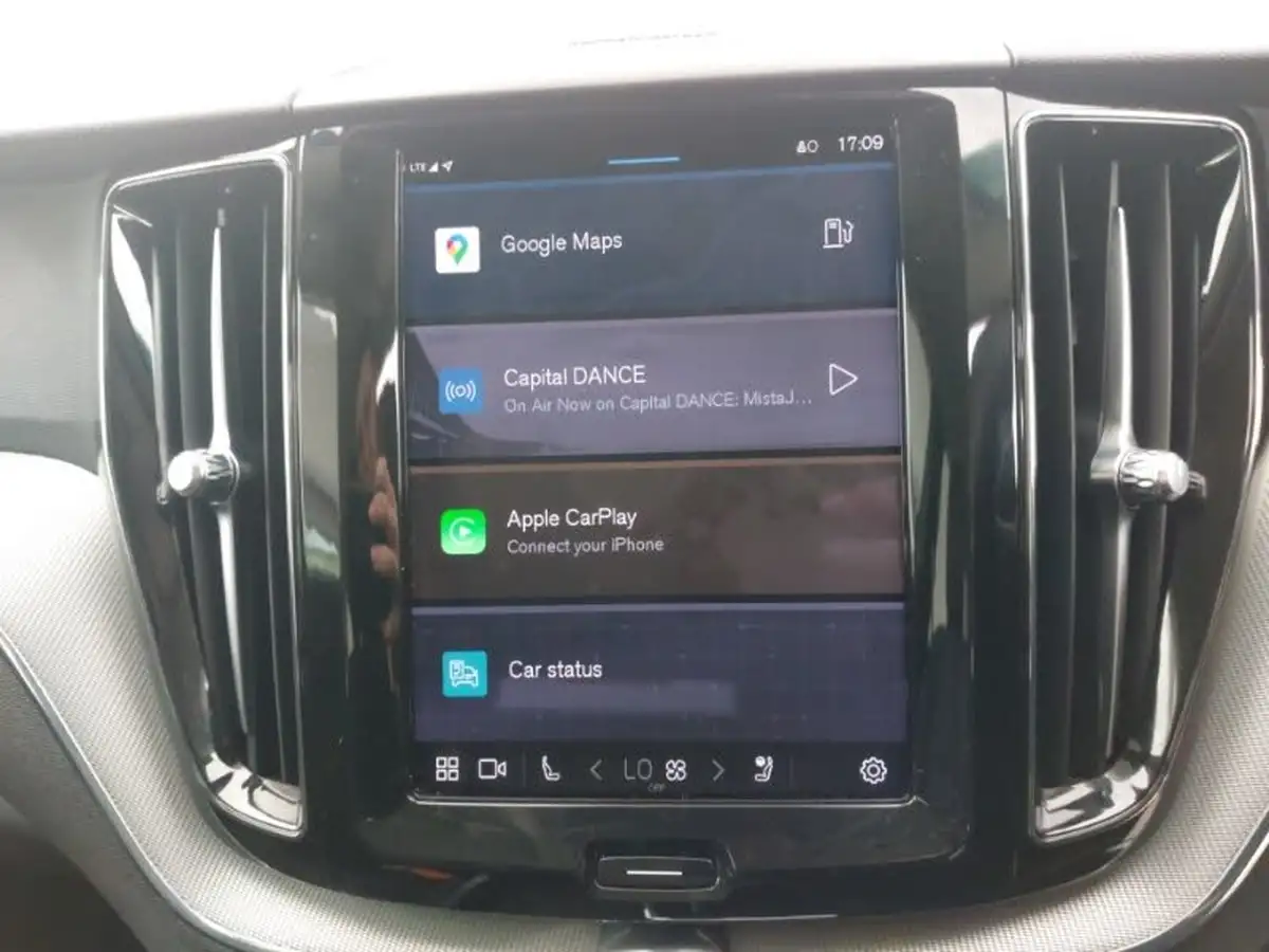 2023-volvo-xc60-20-b5-plus-big-10