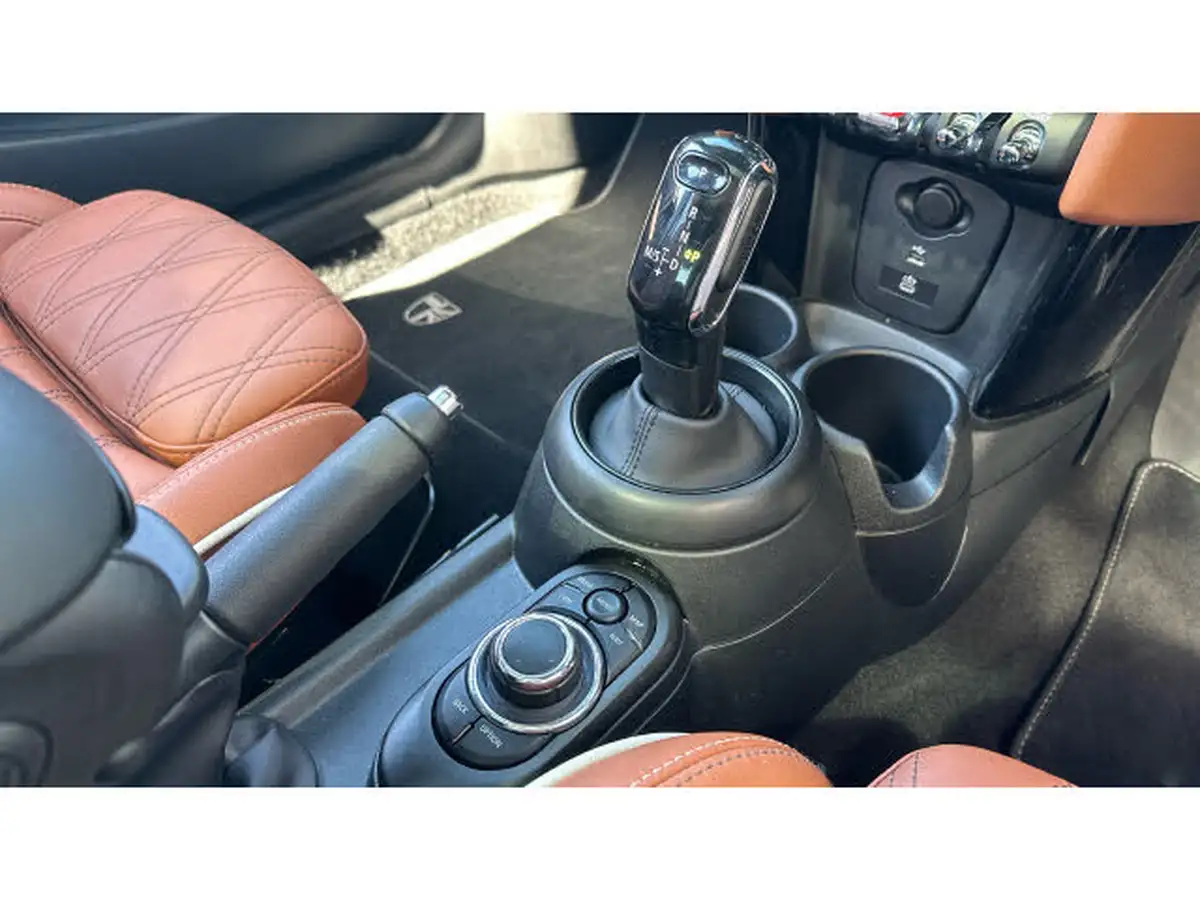 2024-mini-cooper-15-cooper-exclusive-premium-auto-hatchback-3d-auto-big-9
