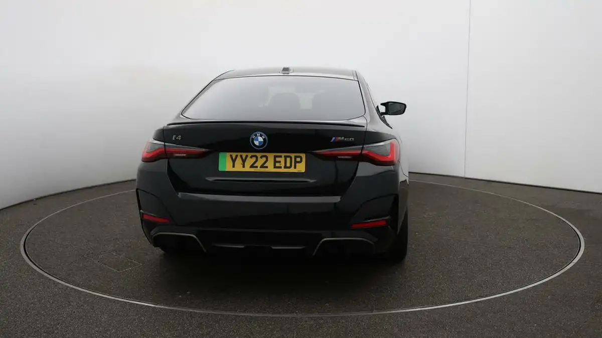 2022-bmw-i4-e-m50-big-61