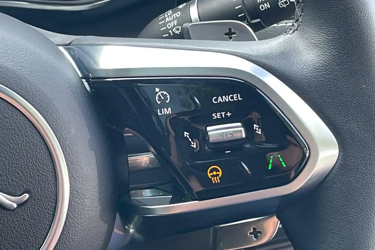 2023-jaguar-f-pace-20-d200-r-dynamic-se-black-big-51