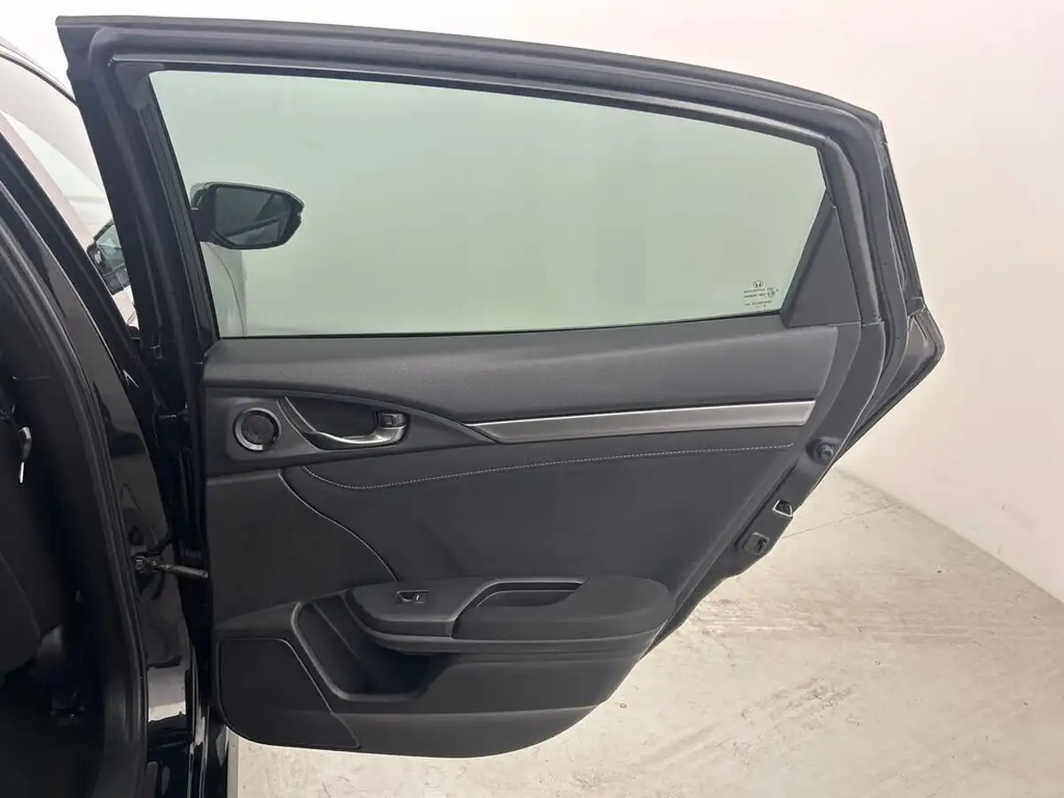 2021-honda-civic-10-vtec-turbo-sr-hatchback-5d-big-18