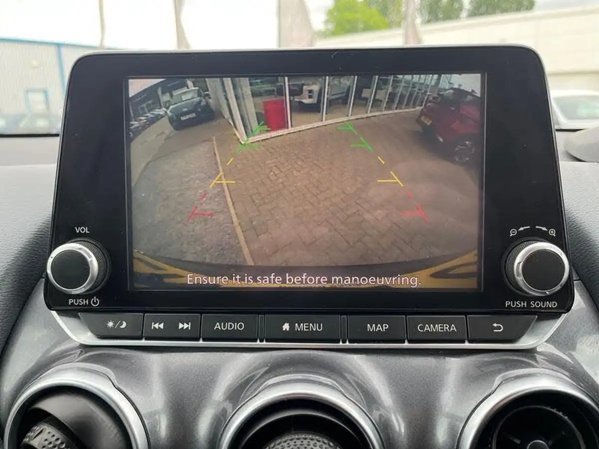 2022-nissan-juke-10-dig-t-n-connecta-big-18
