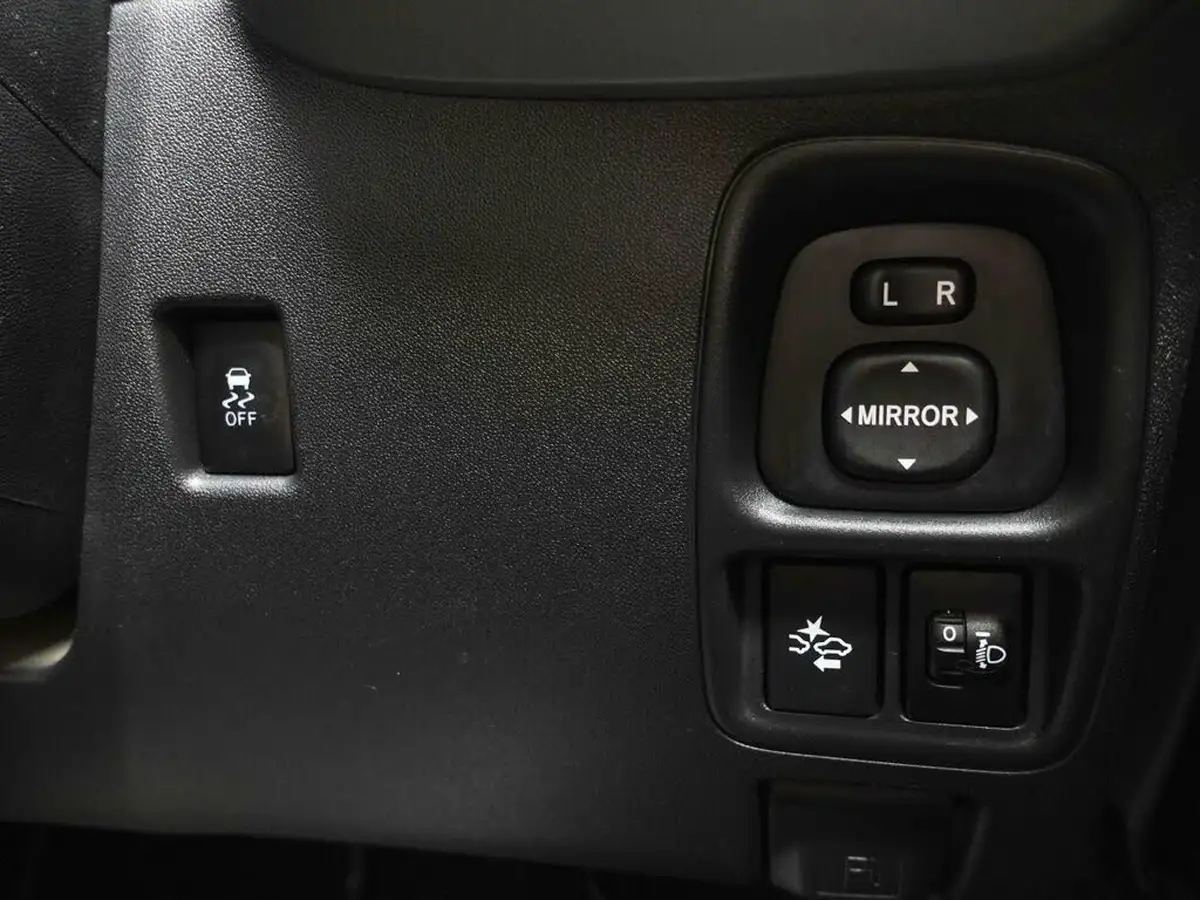 2019-toyota-aygo-10-vvt-i-x-play-tss-big-39
