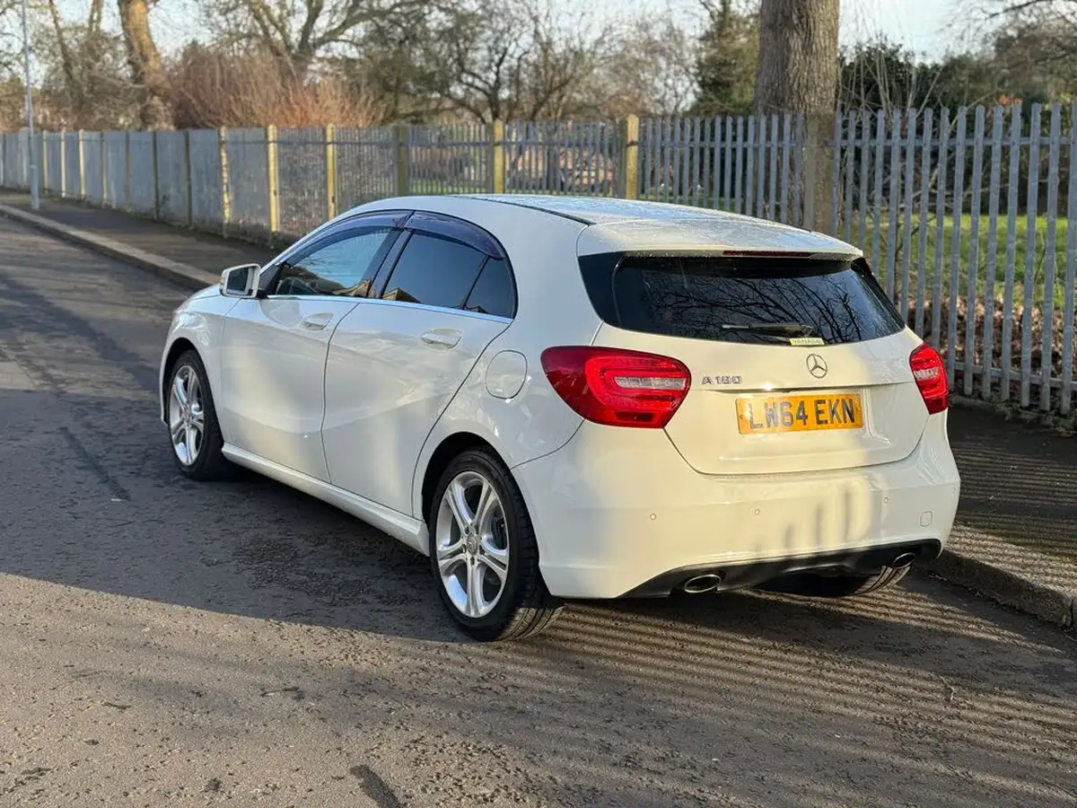 2014-mercedes-benz-a-class-big-11
