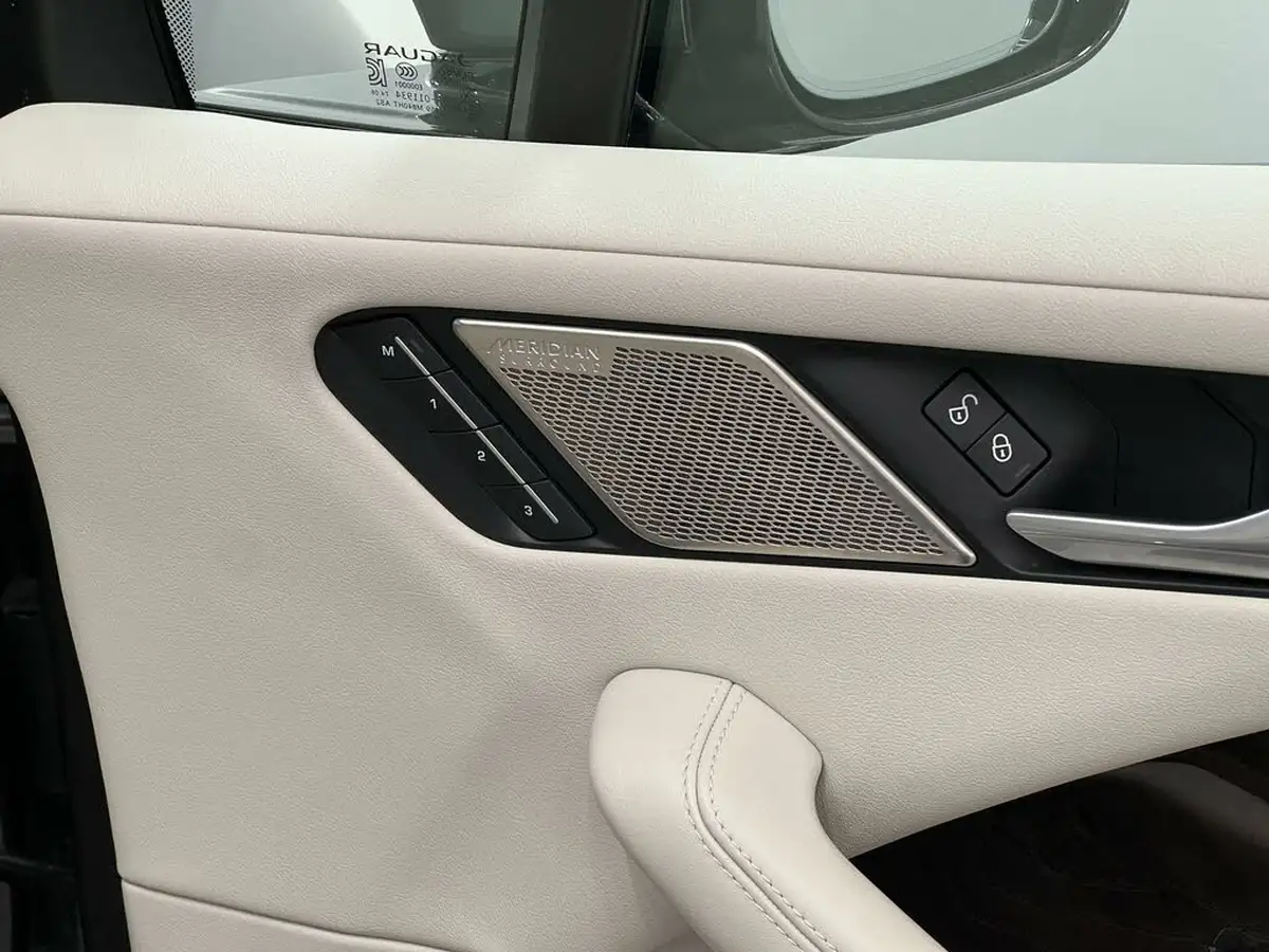 2019-jaguar-i-pace-ev400-hse-big-30