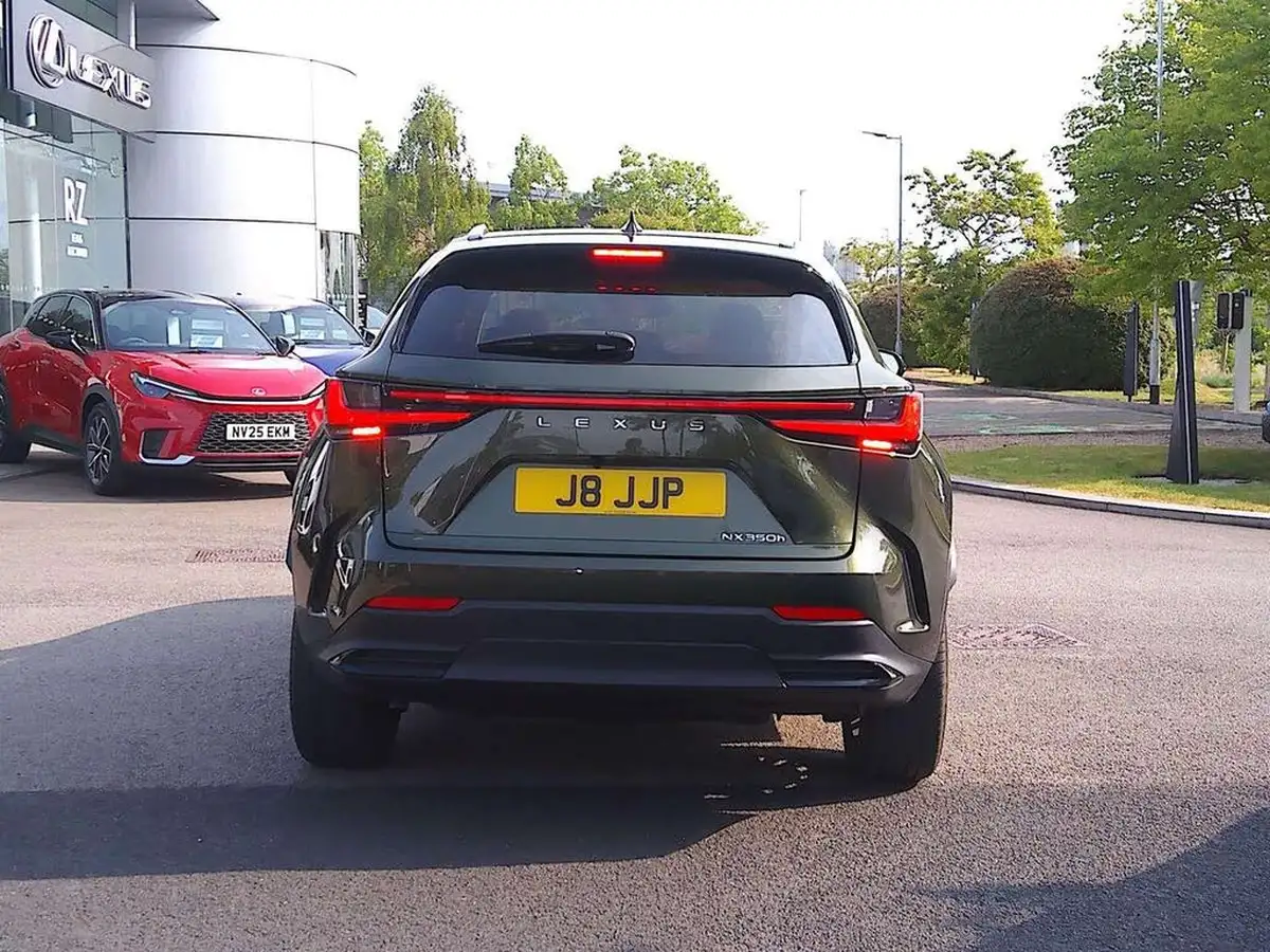 2022-lexus-nx-350h-25-takumi-pan-roof-big-11