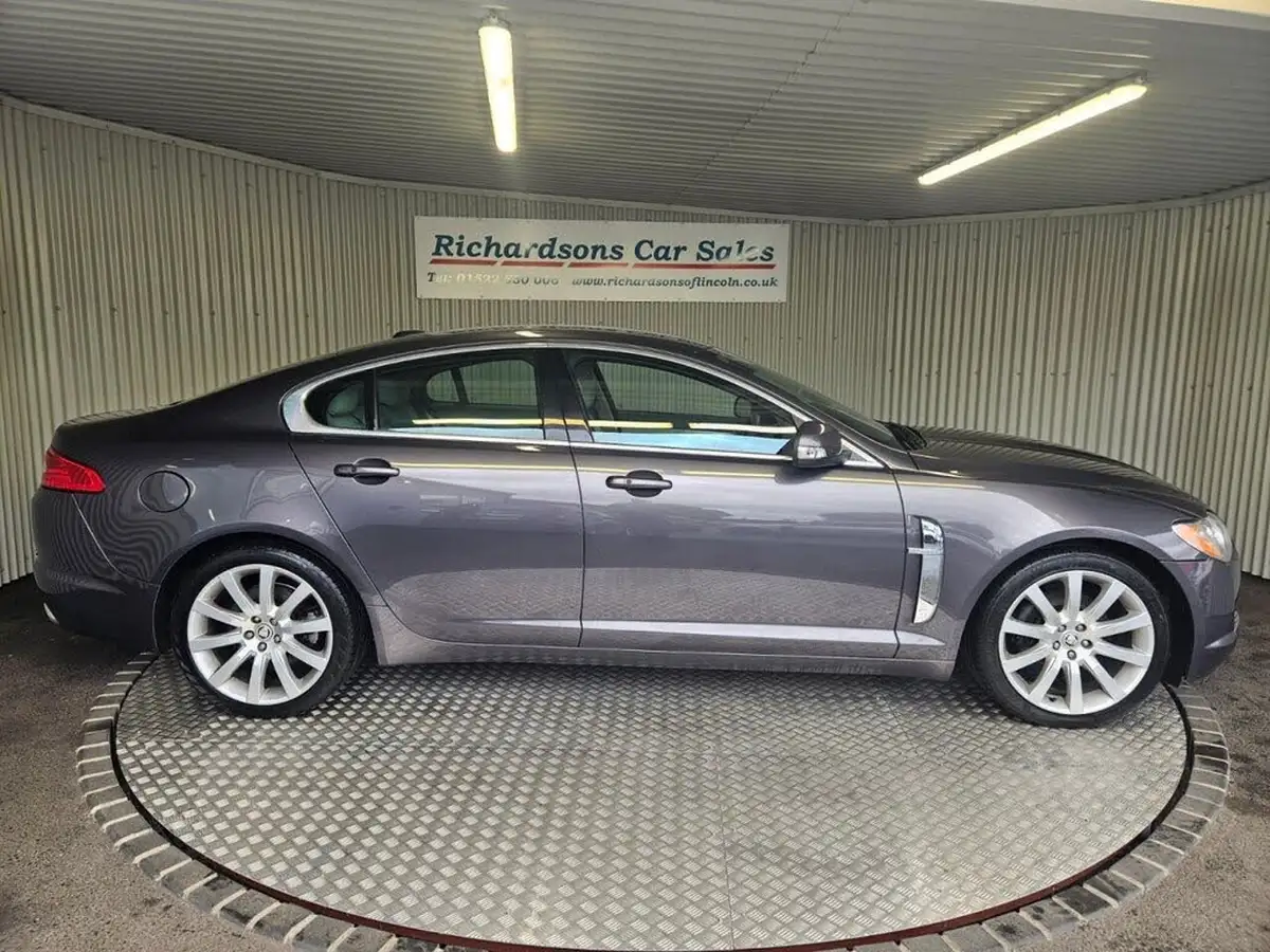 2009-jaguar-xf-27td-premium-luxury-big-1