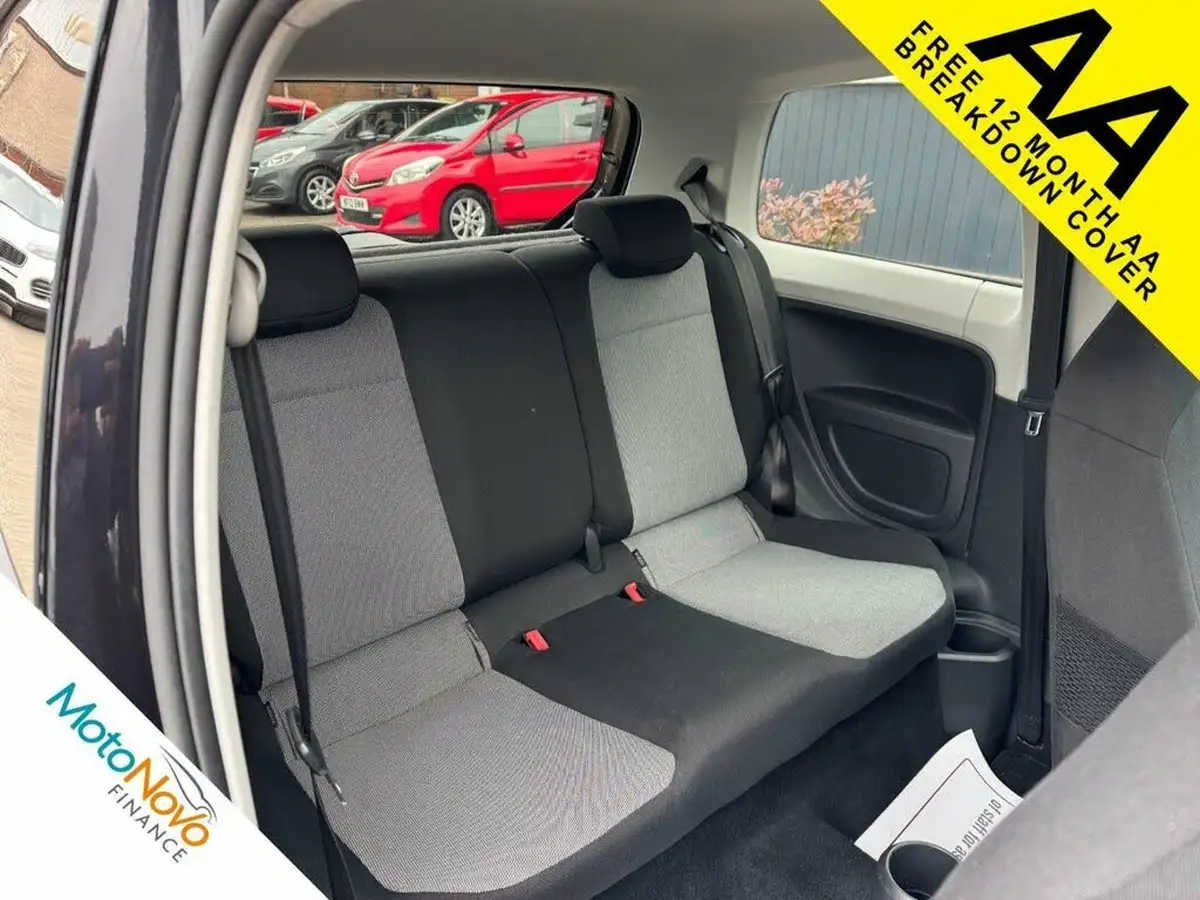 2014-skoda-citigo-10-black-edition-3d-big-9