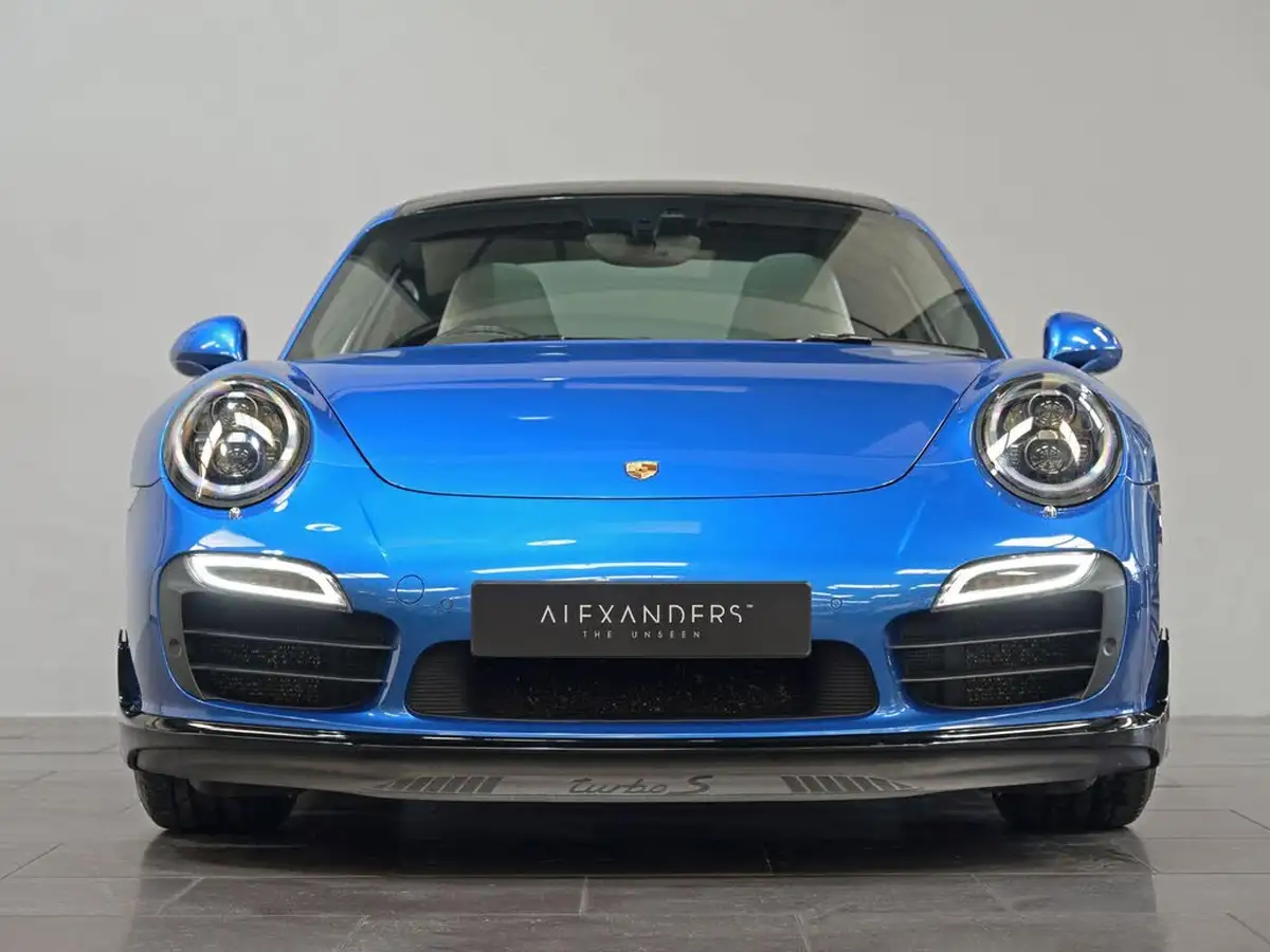 2015-porsche-911-38-turbo-s-coupe-big-19