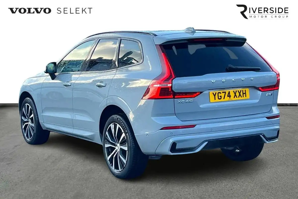 2024-volvo-xc60-20-b5-ultra-dark-big-2