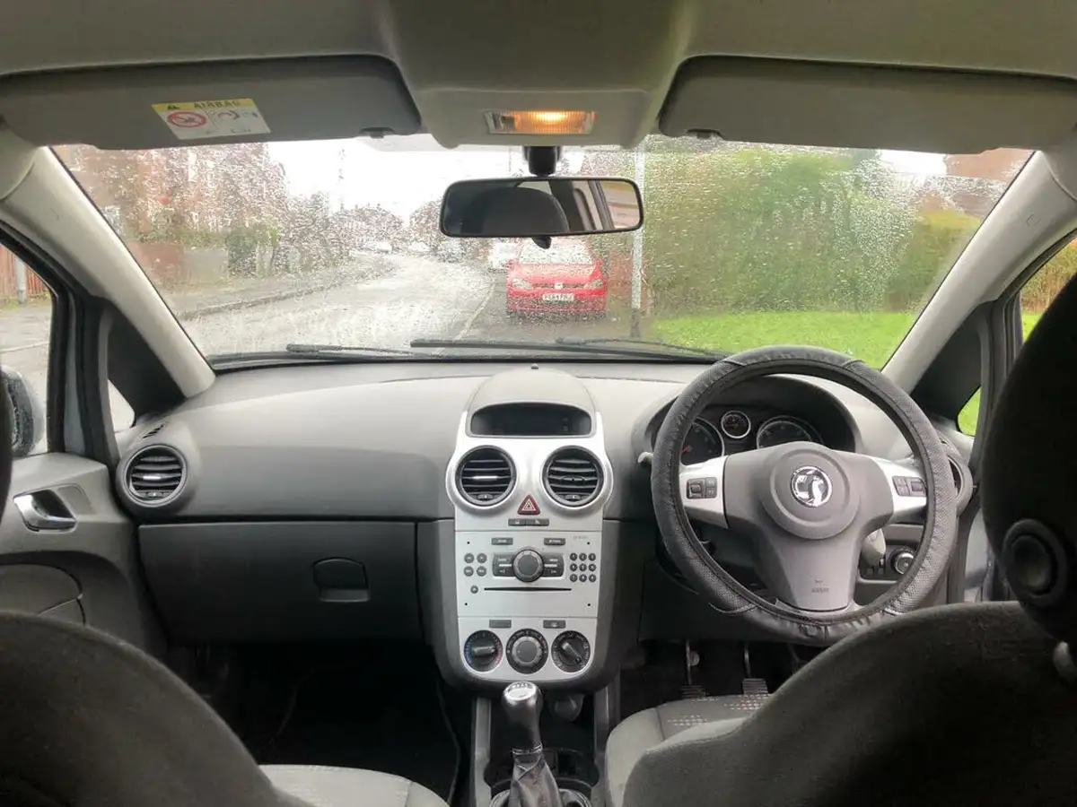2014-vauxhall-corsa-12-design-16v-85ps-3d-big-12