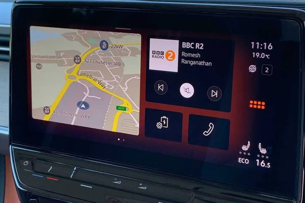 2023-volkswagen-idbuzz-e-style-standard-big-23
