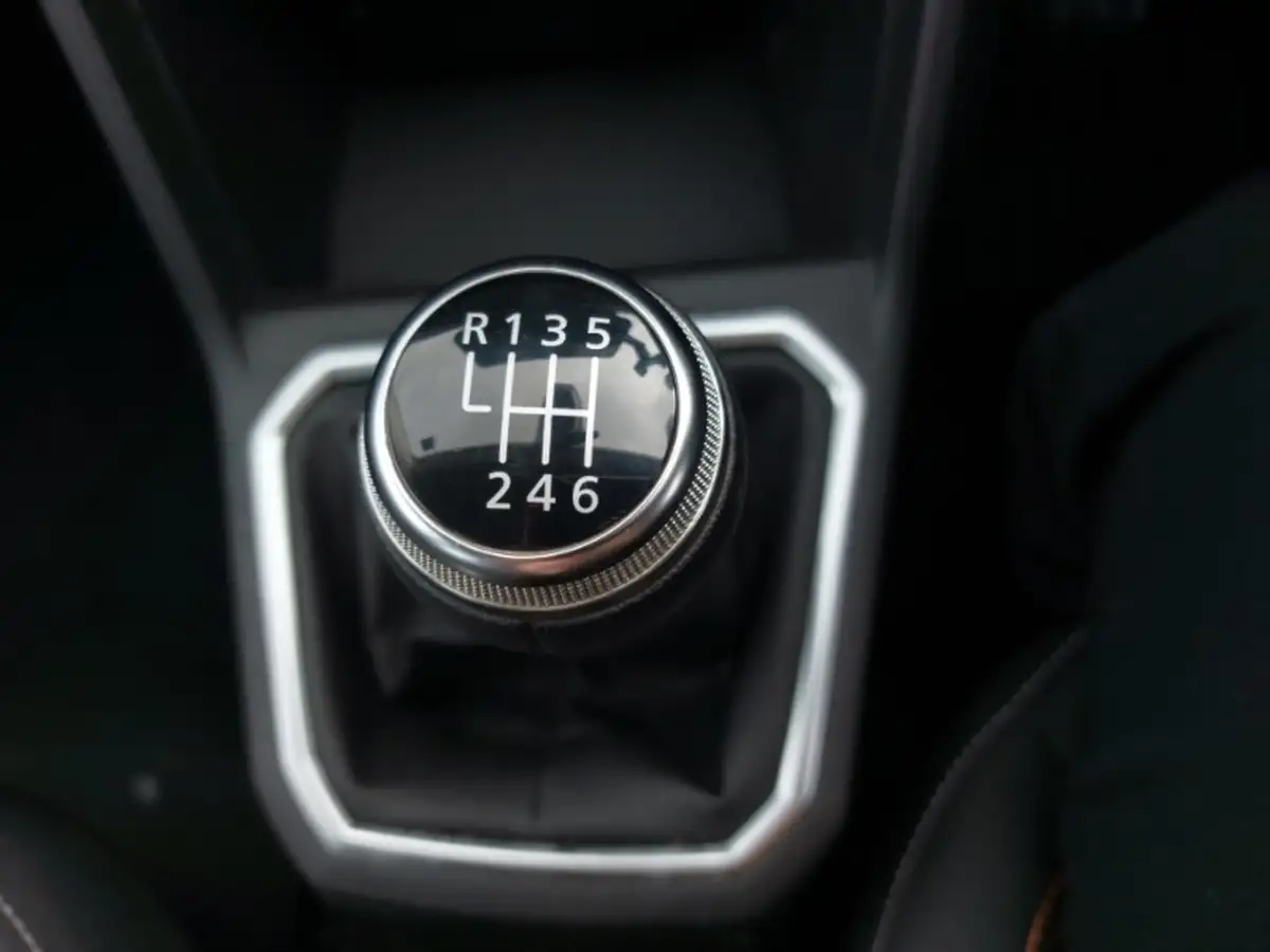 2024-dacia-duster-09-tce-journey-big-18